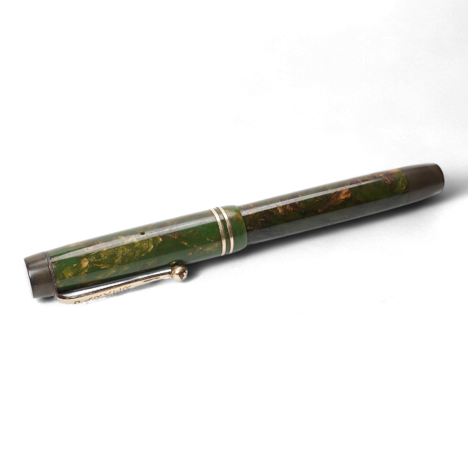 A rare Parker Duofold fountain pen, Made in the UK, fitted with 14ct. gold nib - rare colour